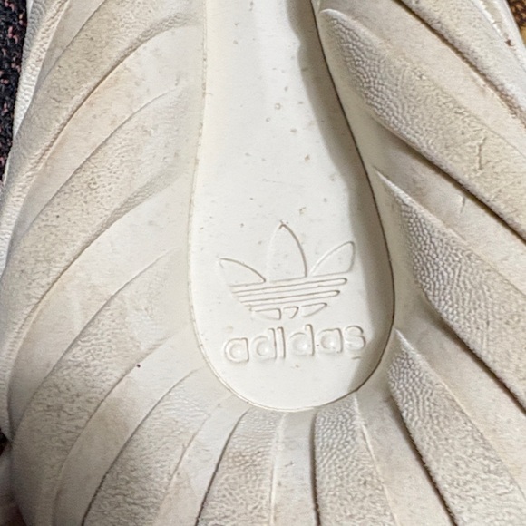 Adidas Women's Sneakers in Pink and Black - Picture 3 of 11